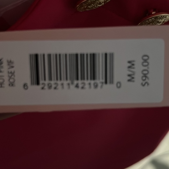 BADGLEY Mischka sleeveless top size medium - Picture 3 of 3